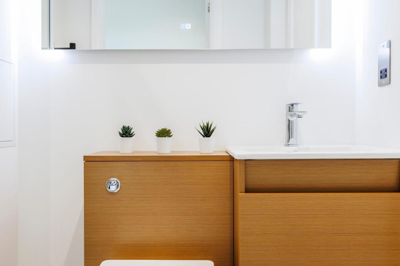 Cresta House - Modern Apartments Luton  Luaran gambar